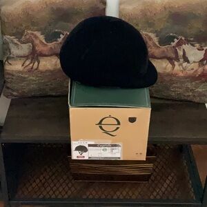 Troxel Capriole helmet